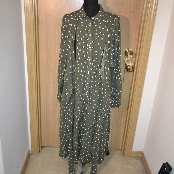 Seraphine Bless Green Polka Dot Maternity & Nursing Shirt Dress Wrap Dress - Picture 9 of 16